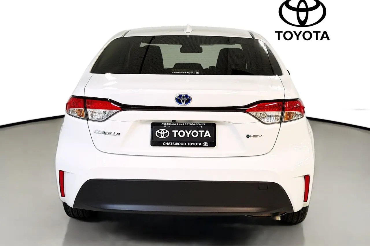 2025 Toyota Corolla Gallery Image 7