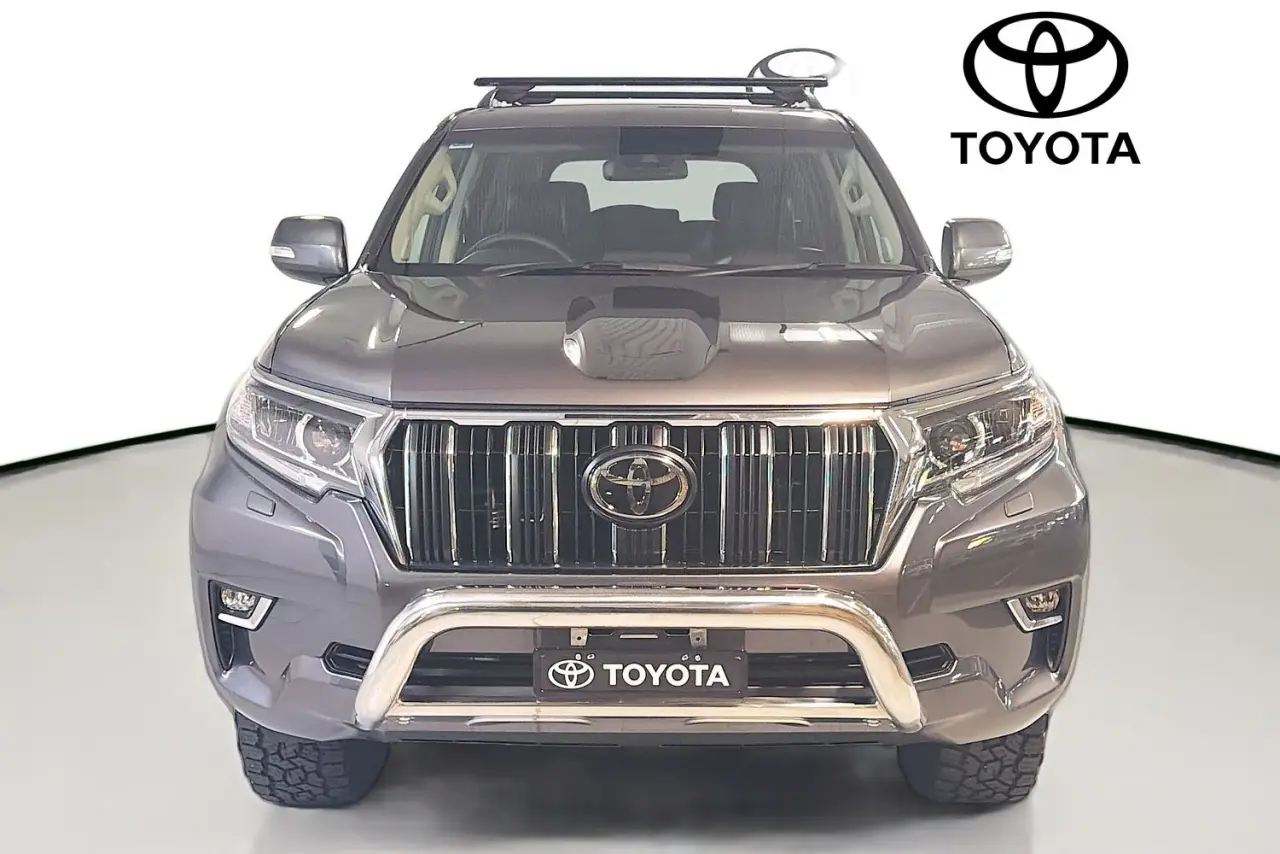 2020 Toyota Landcruiser Prado Gallery Image 2
