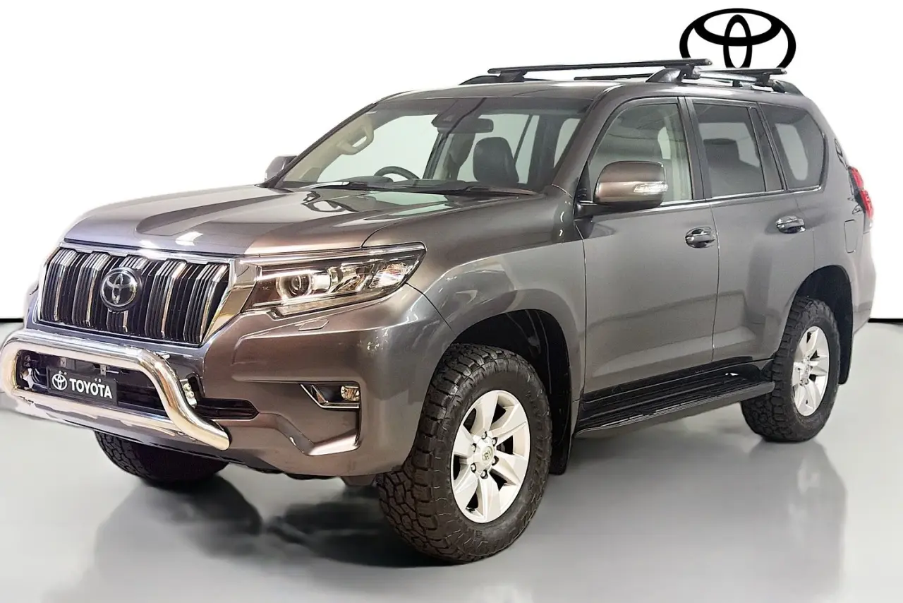2020 Toyota Landcruiser Prado Gallery Image 4