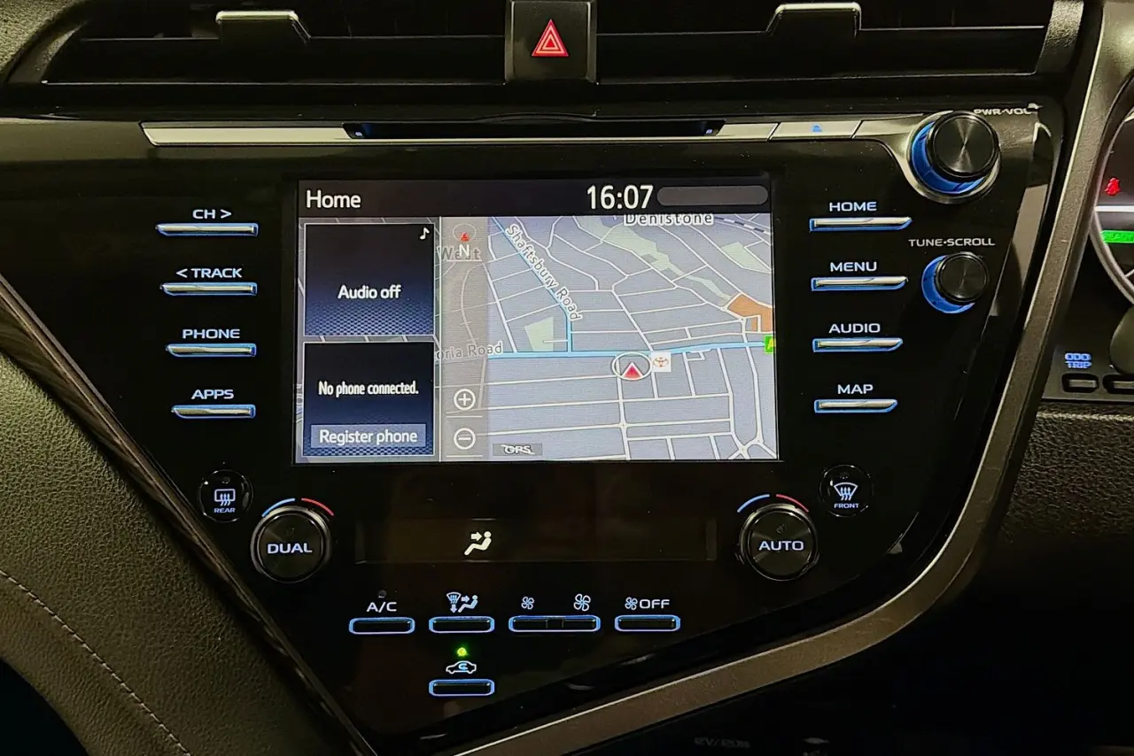 2020 Toyota Camry Gallery Image 15
