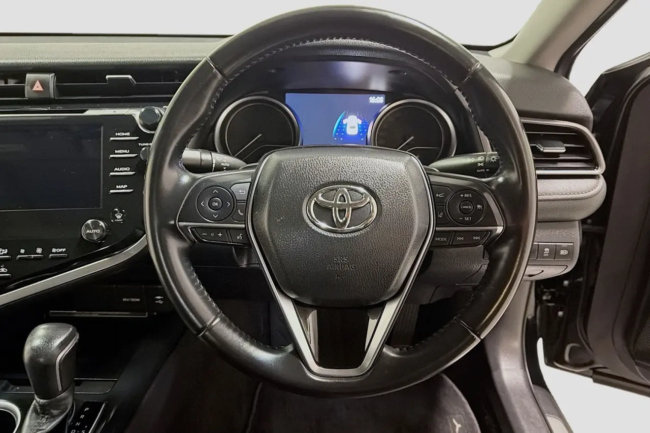 2020 Toyota Camry Gallery Image 21
