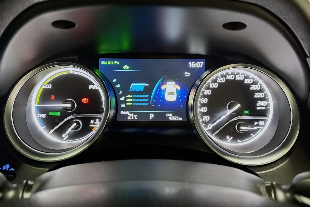 2020 Toyota Camry Gallery Image 22