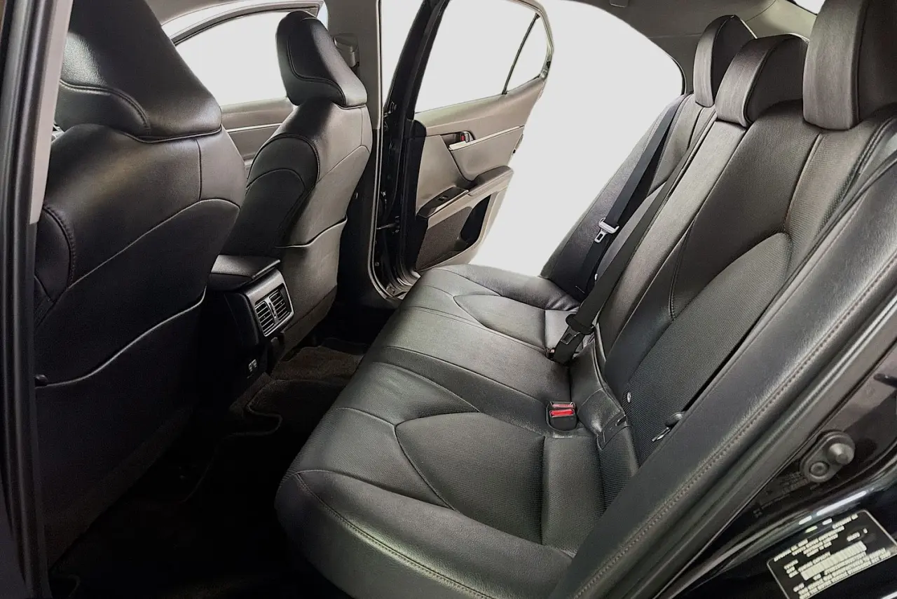 2020 Toyota Camry Gallery Image 26
