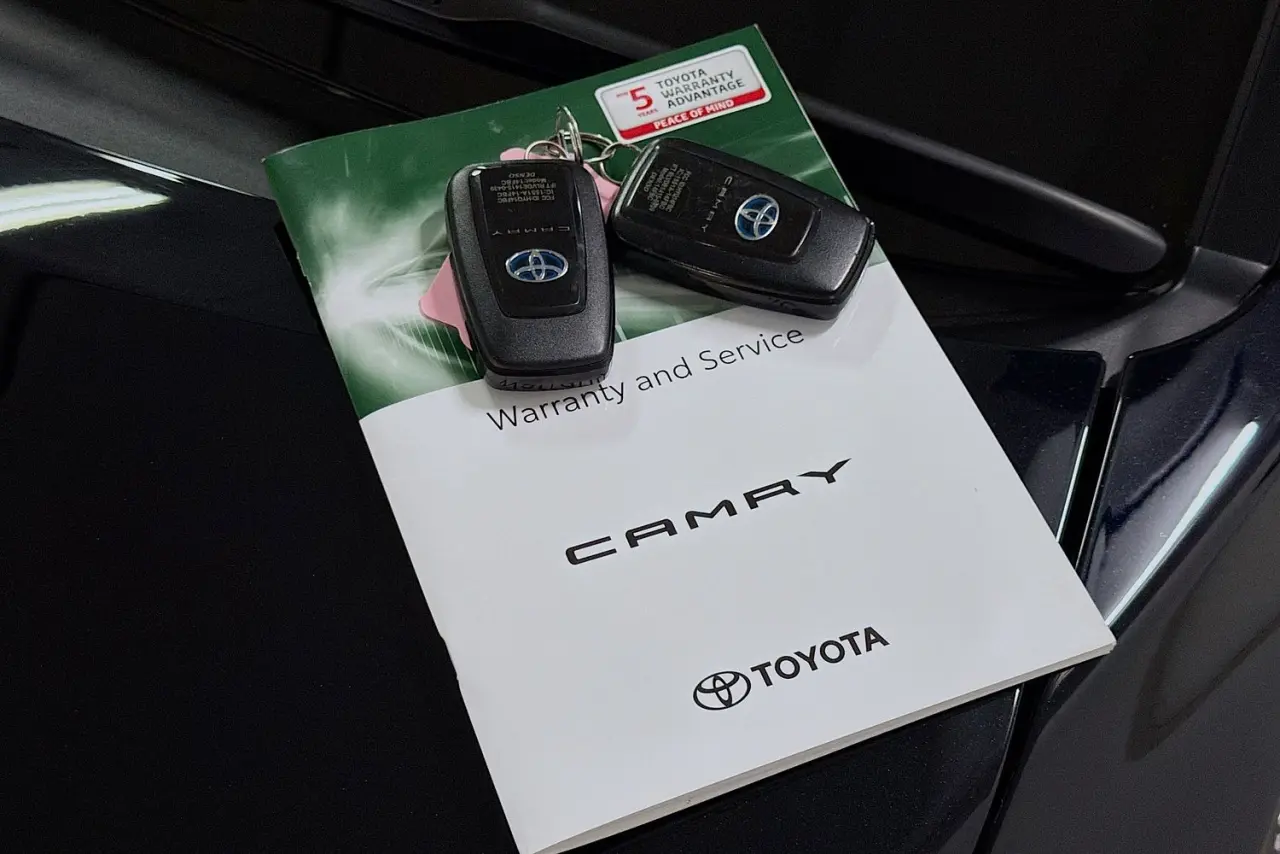 2020 Toyota Camry Gallery Image 30