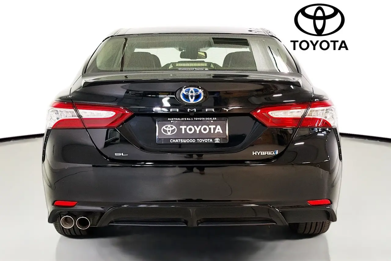 2020 Toyota Camry Gallery Image 7