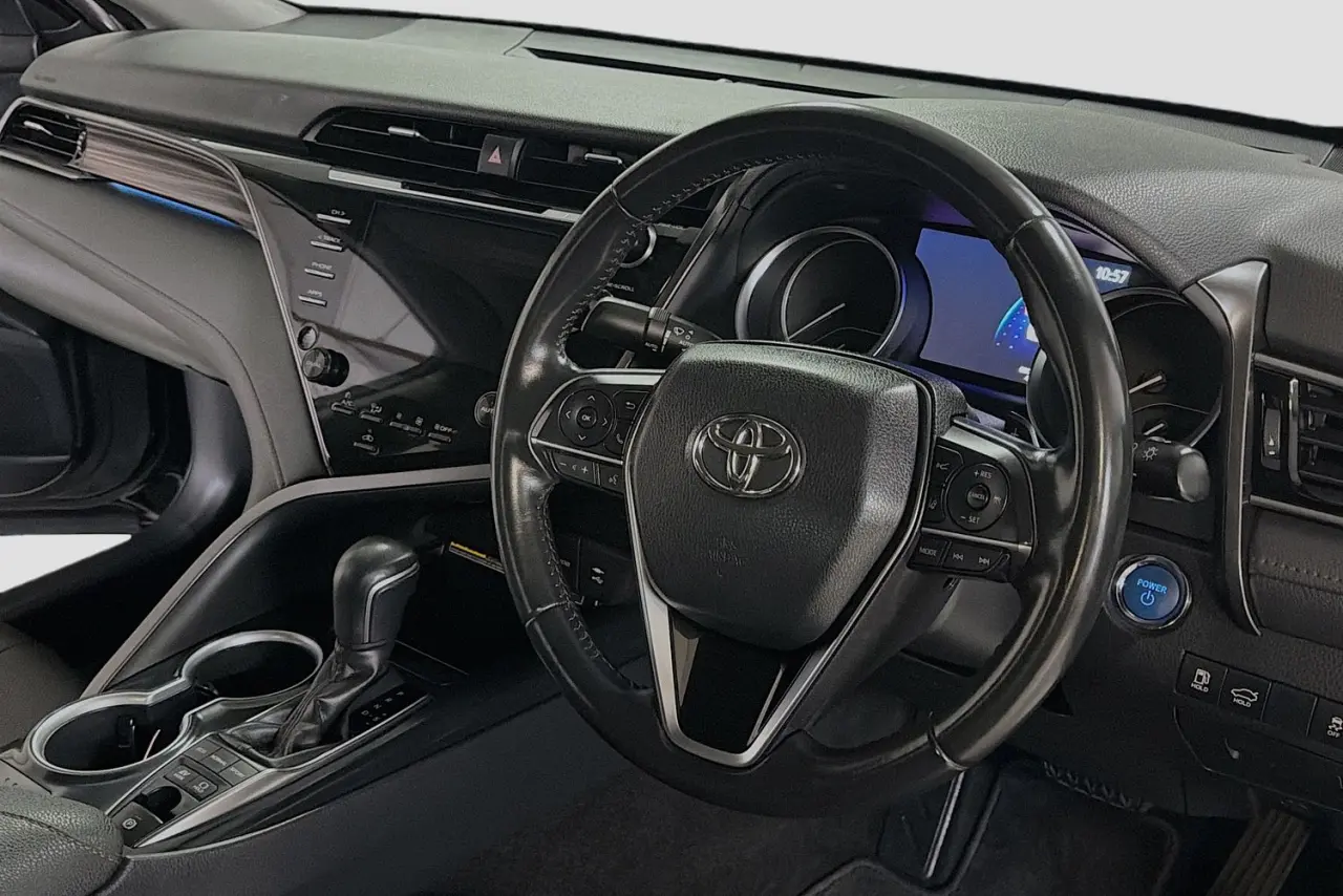 2020 Toyota Camry Gallery Image 14