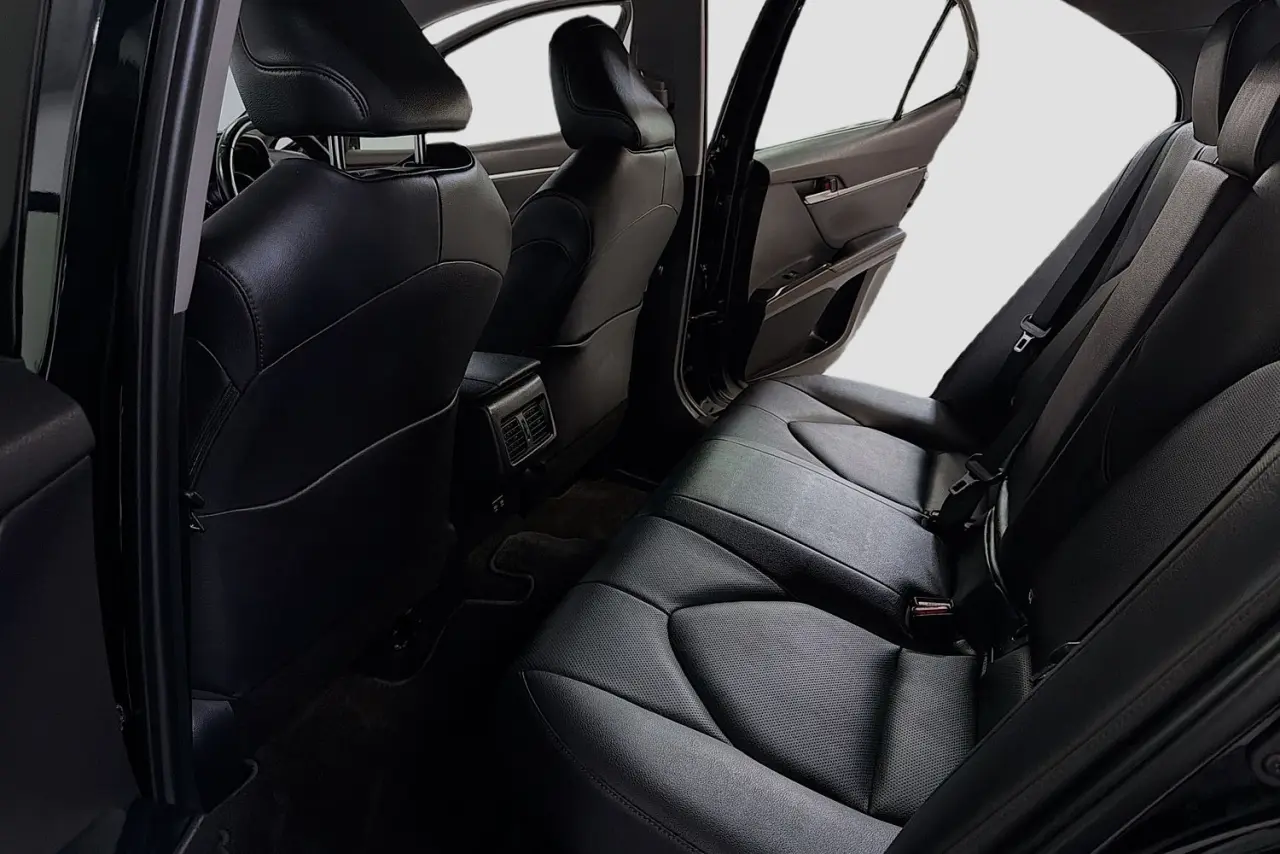 2020 Toyota Camry Gallery Image 26
