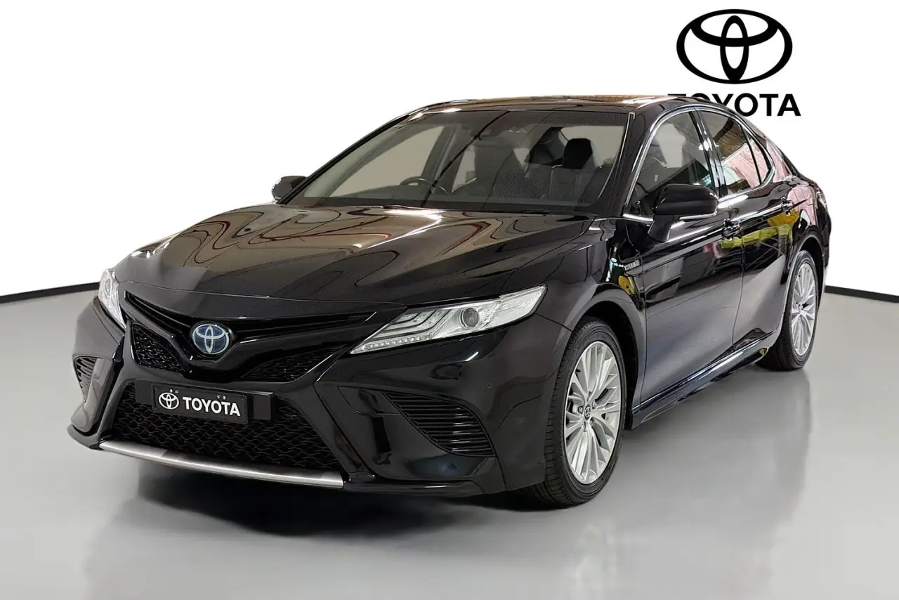2020 Toyota Camry Gallery Image 4