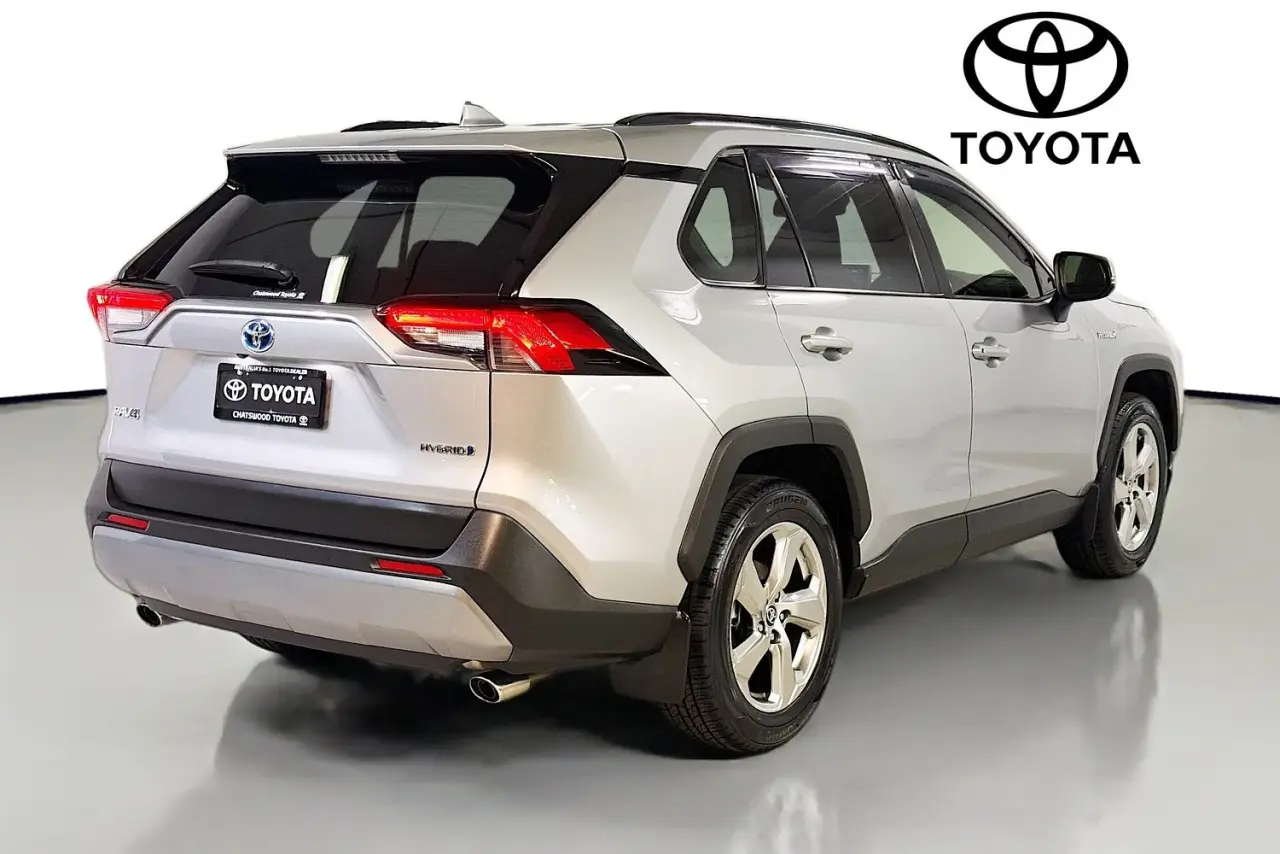 2021 Toyota RAV4 Gallery Image 10