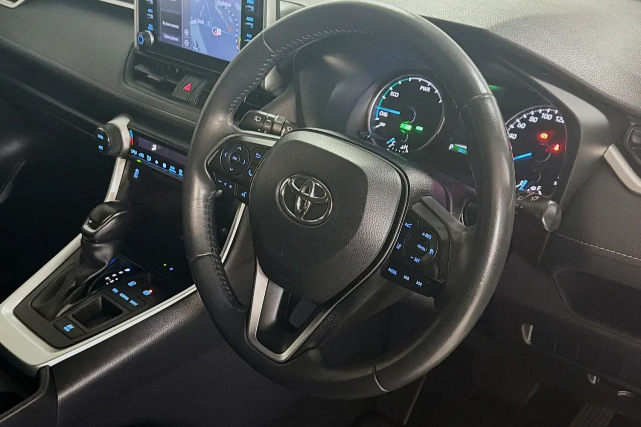 2021 Toyota RAV4 Gallery Image 13