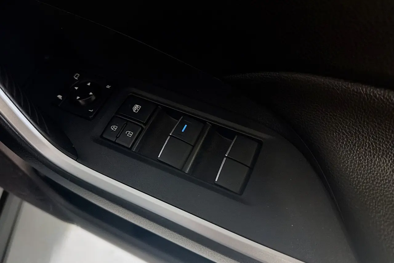 2021 Toyota RAV4 Gallery Image 23