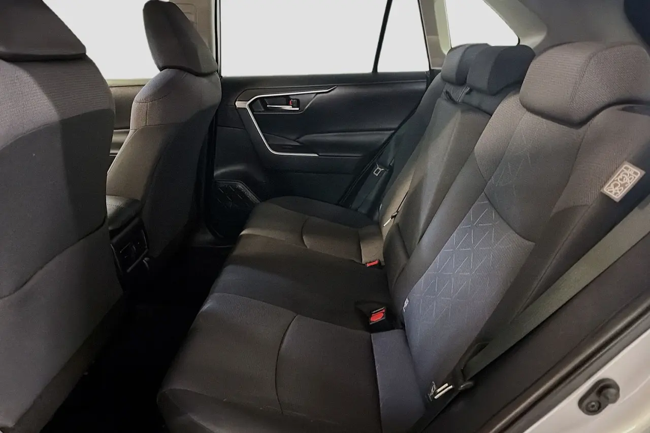 2021 Toyota RAV4 Gallery Image 25
