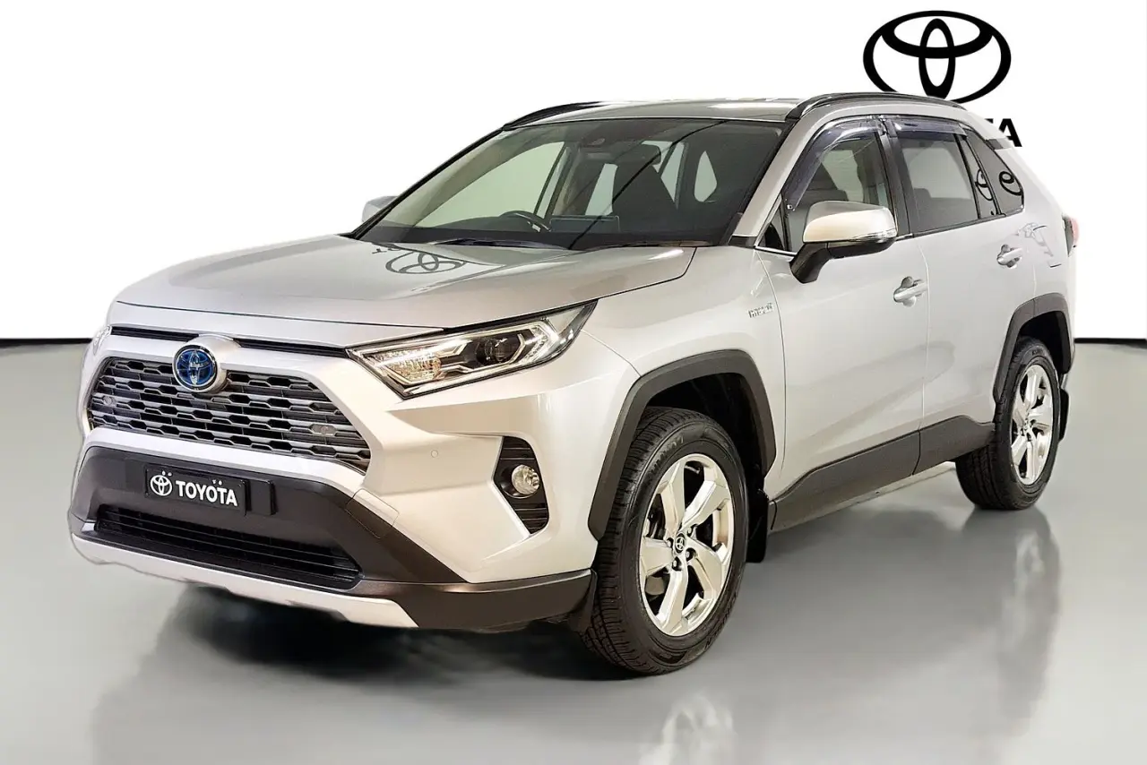 2021 Toyota RAV4 Gallery Image 4