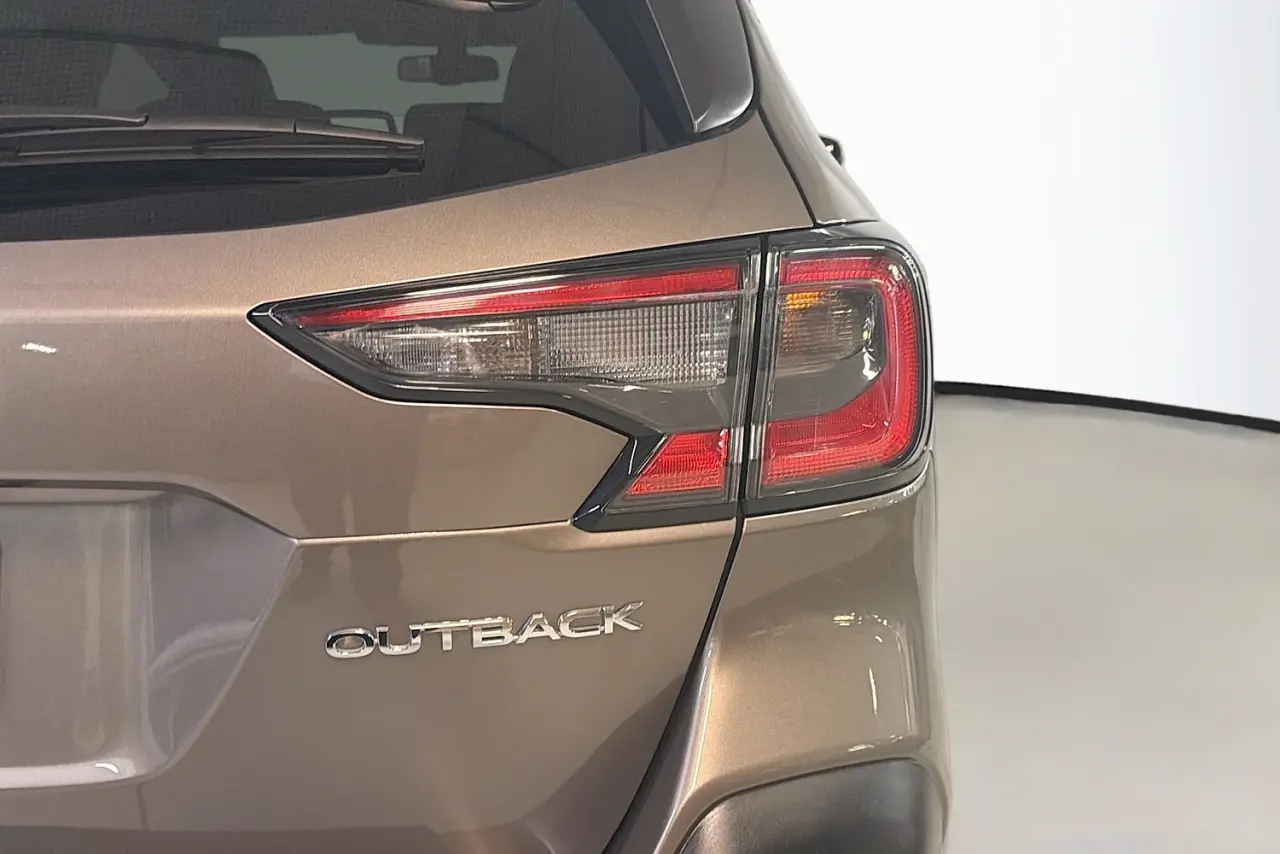 2022 Subaru Outback Gallery Image 15