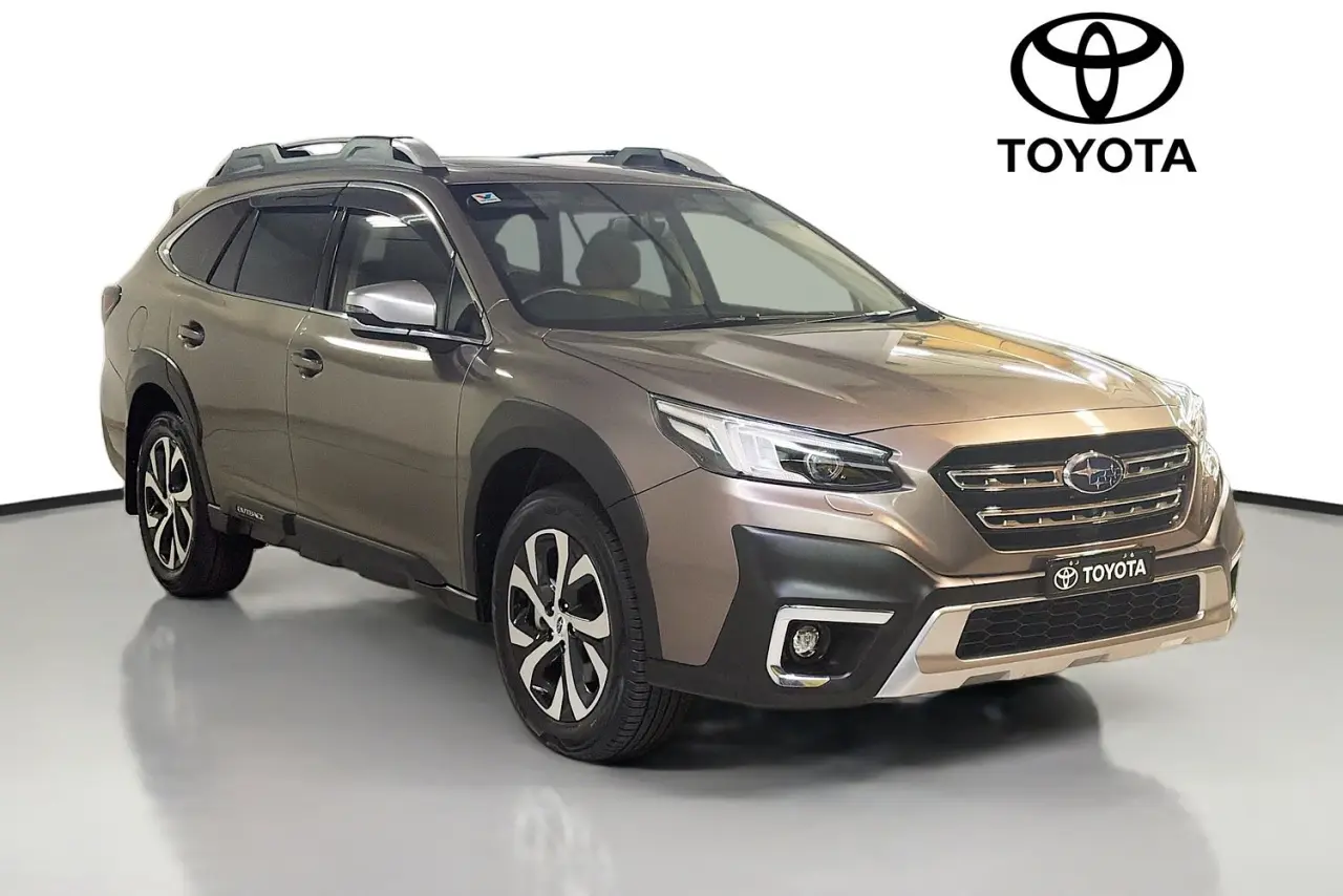 2022 Subaru Outback Gallery Image 2