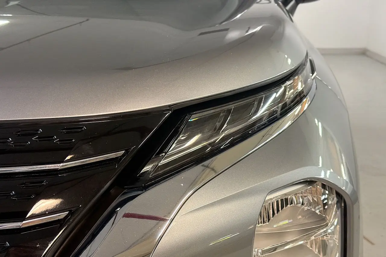 2023 Mitsubishi Outlander Gallery Image 3