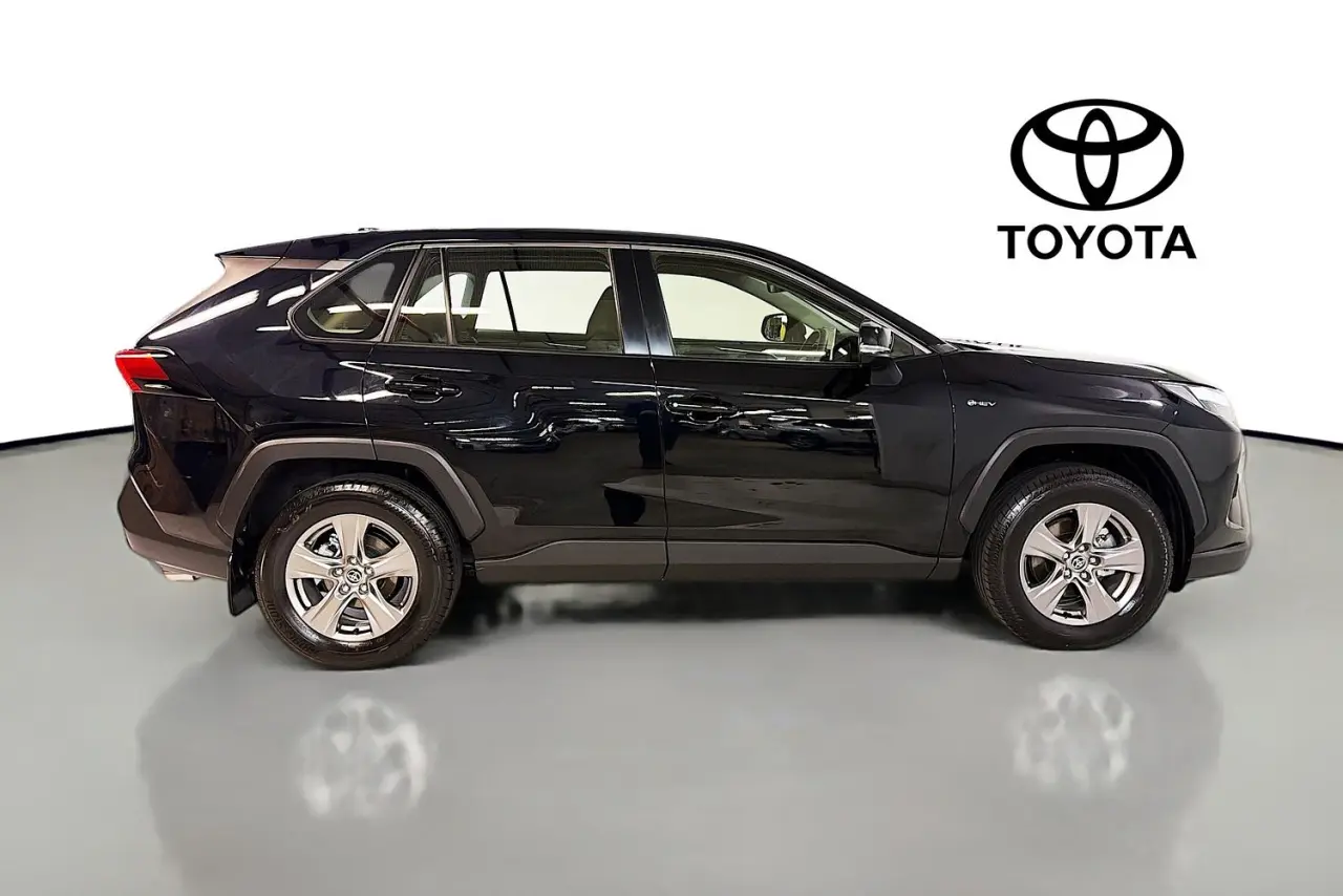 2025 Toyota RAV4 Gallery Image 11