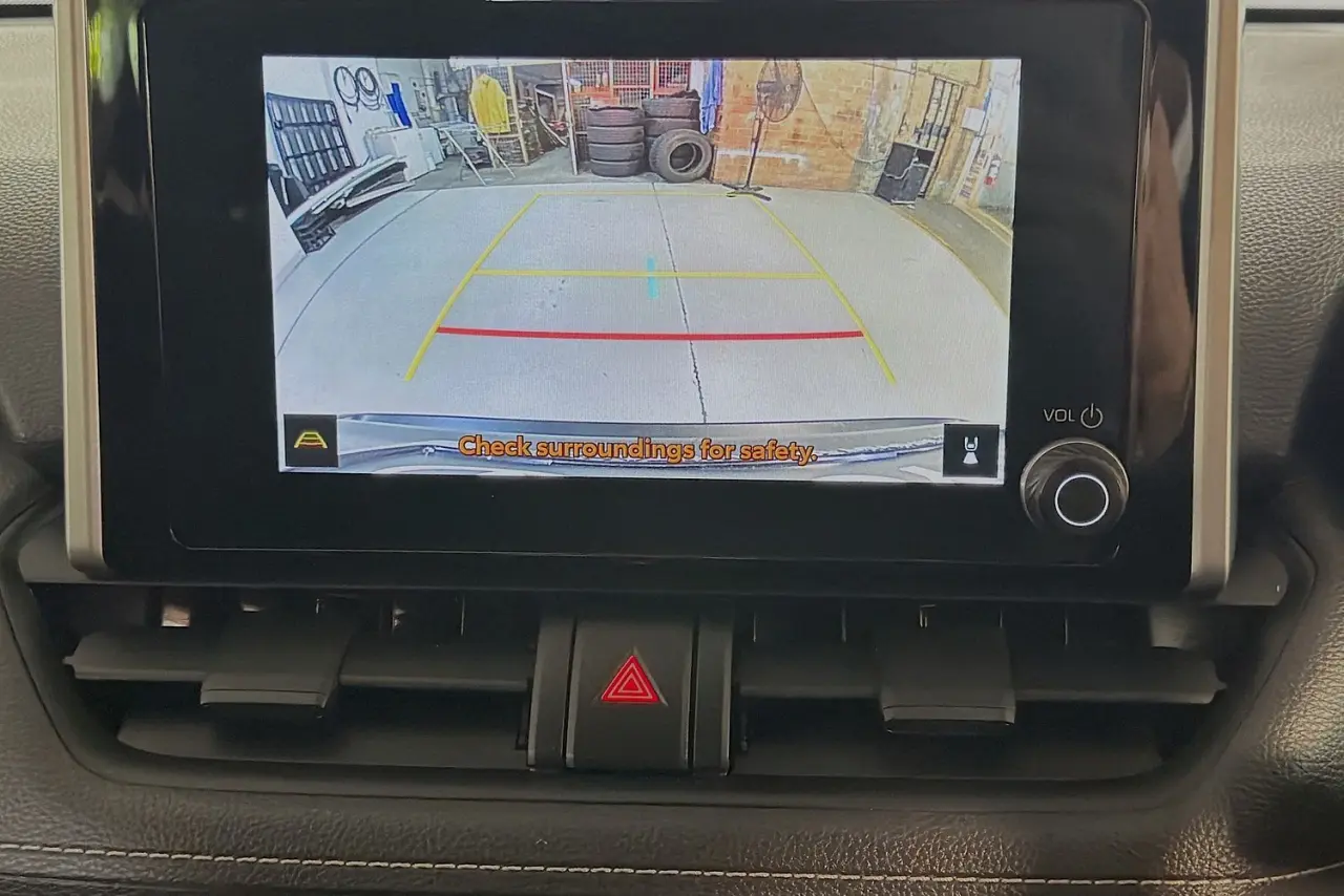 2025 Toyota RAV4 Gallery Image 15