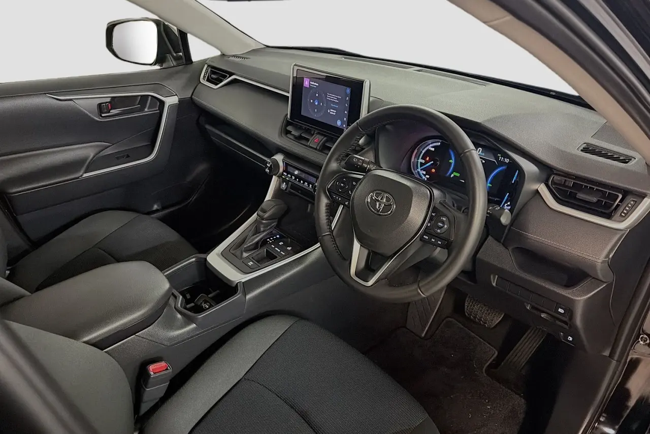 2025 Toyota RAV4 Gallery Image 21