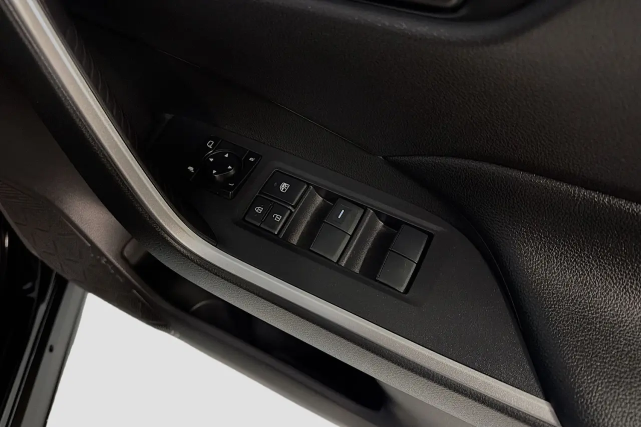 2025 Toyota RAV4 Gallery Image 22