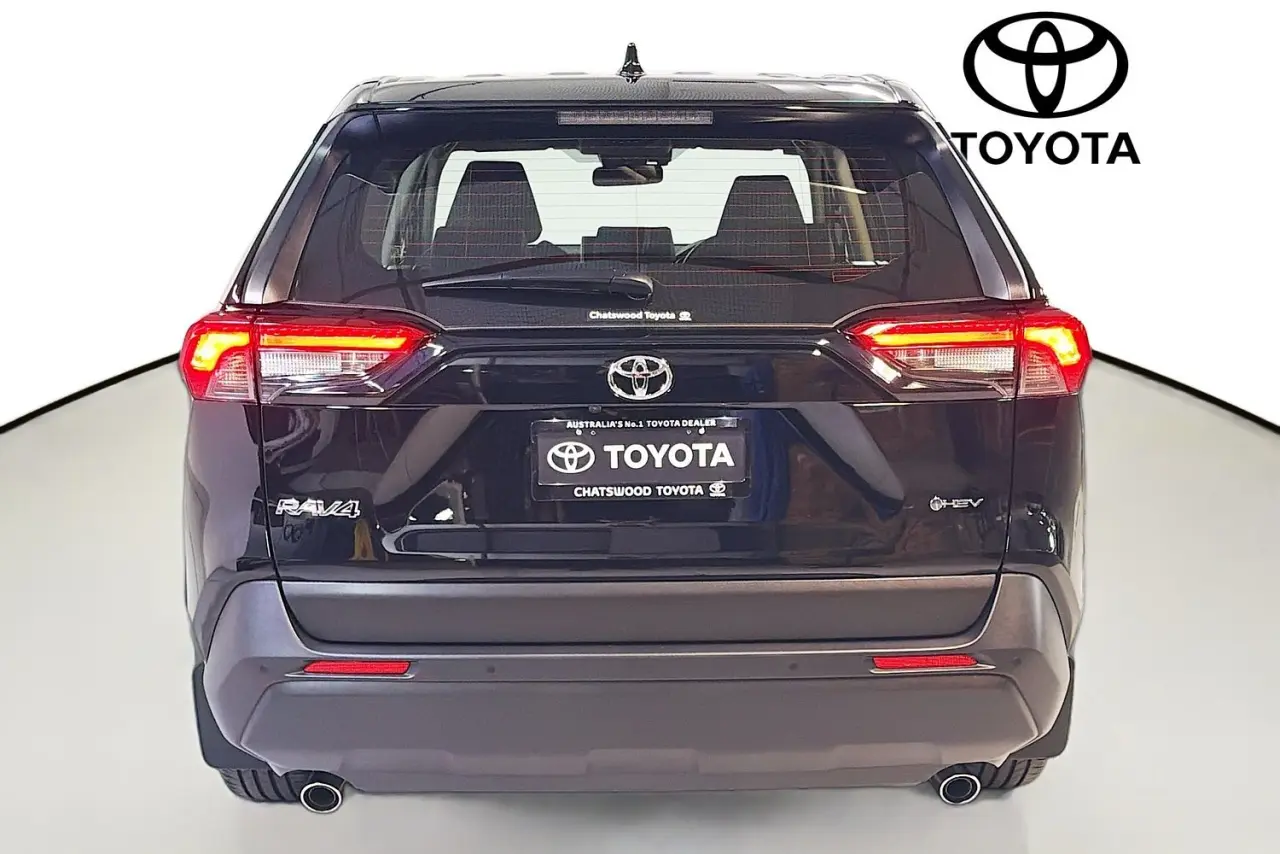 2025 Toyota RAV4 Gallery Image 7