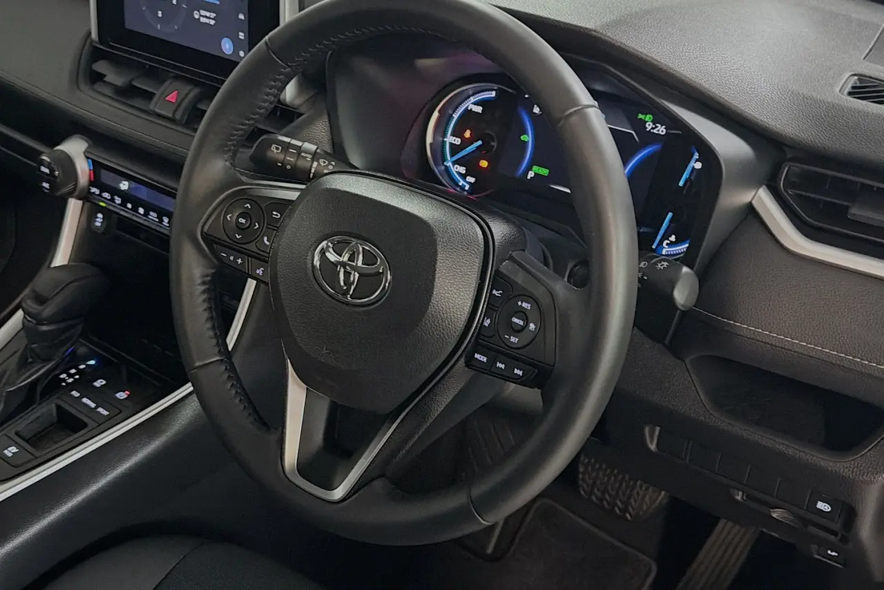 2024 Toyota RAV4 Gallery Image 13