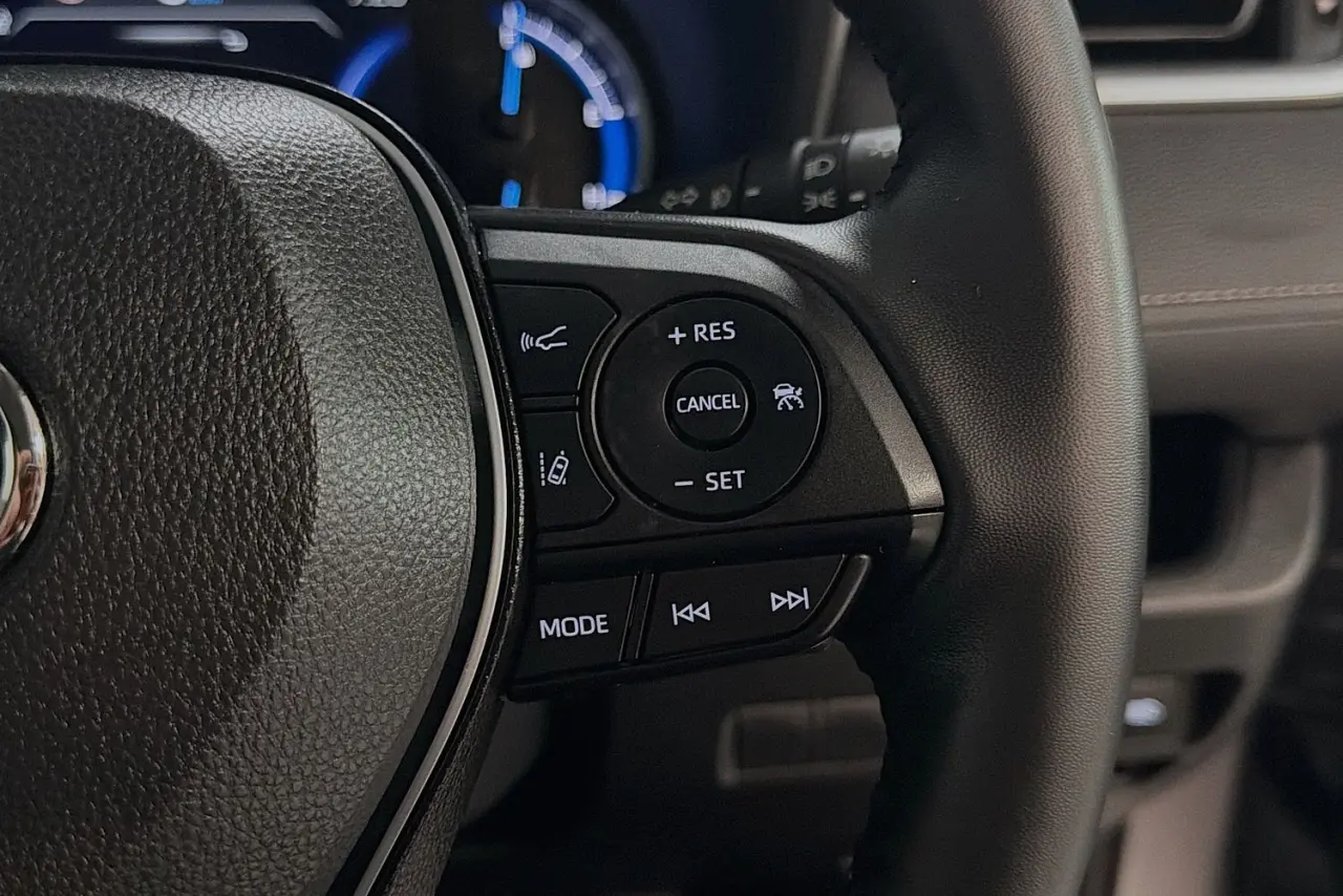 2024 Toyota RAV4 Gallery Image 18