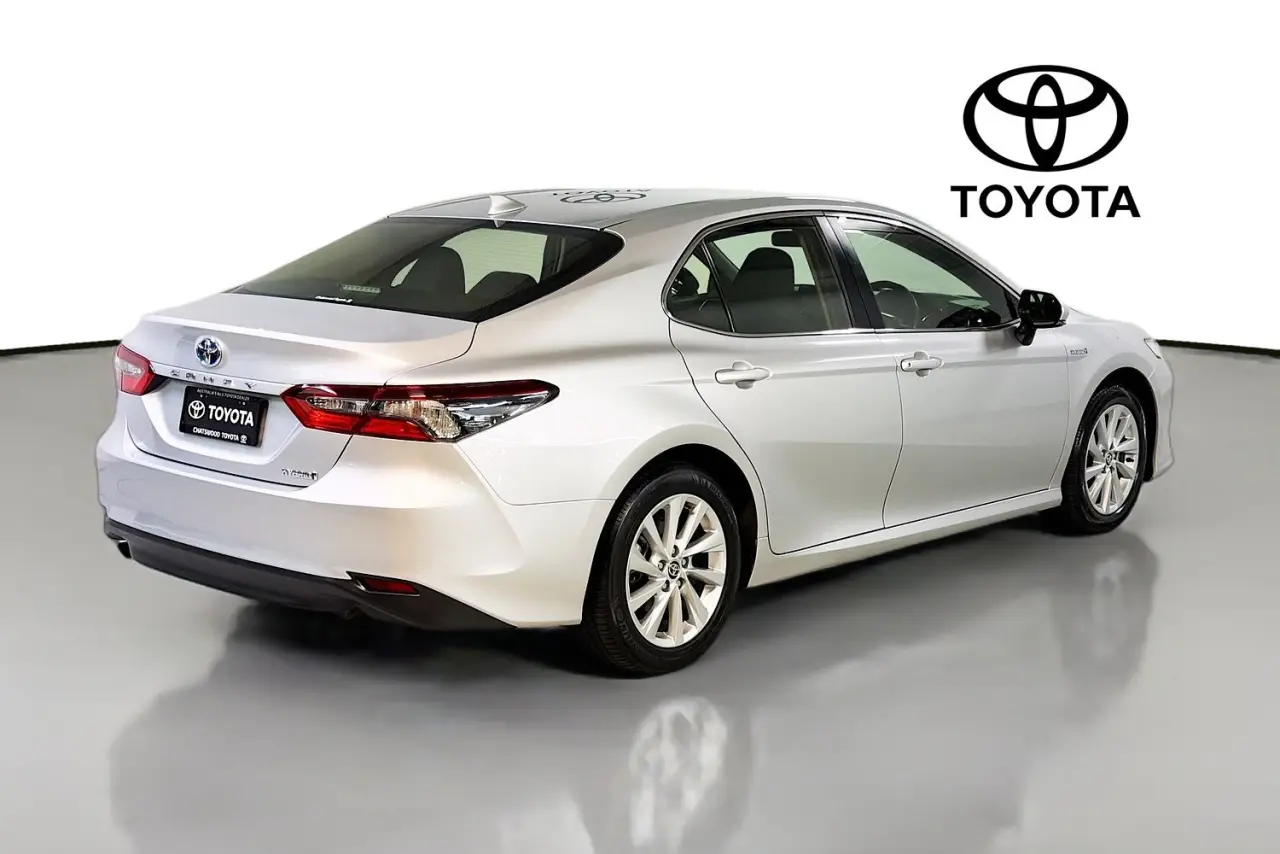 2024 Toyota Camry Gallery Image 10