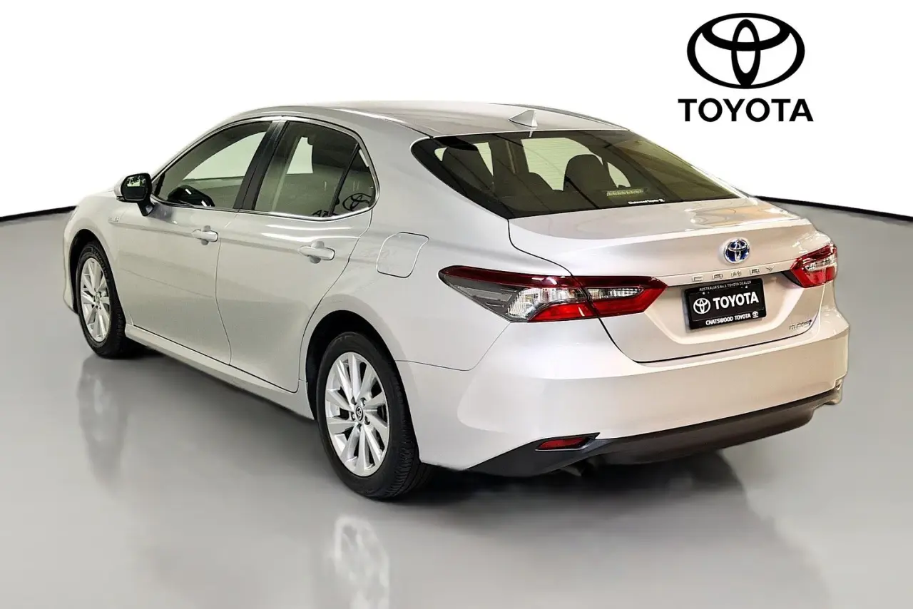 2024 Toyota Camry Gallery Image 6