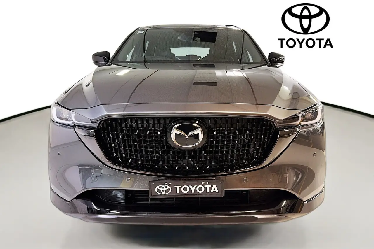 2024 Mazda CX-5 Gallery Image 2