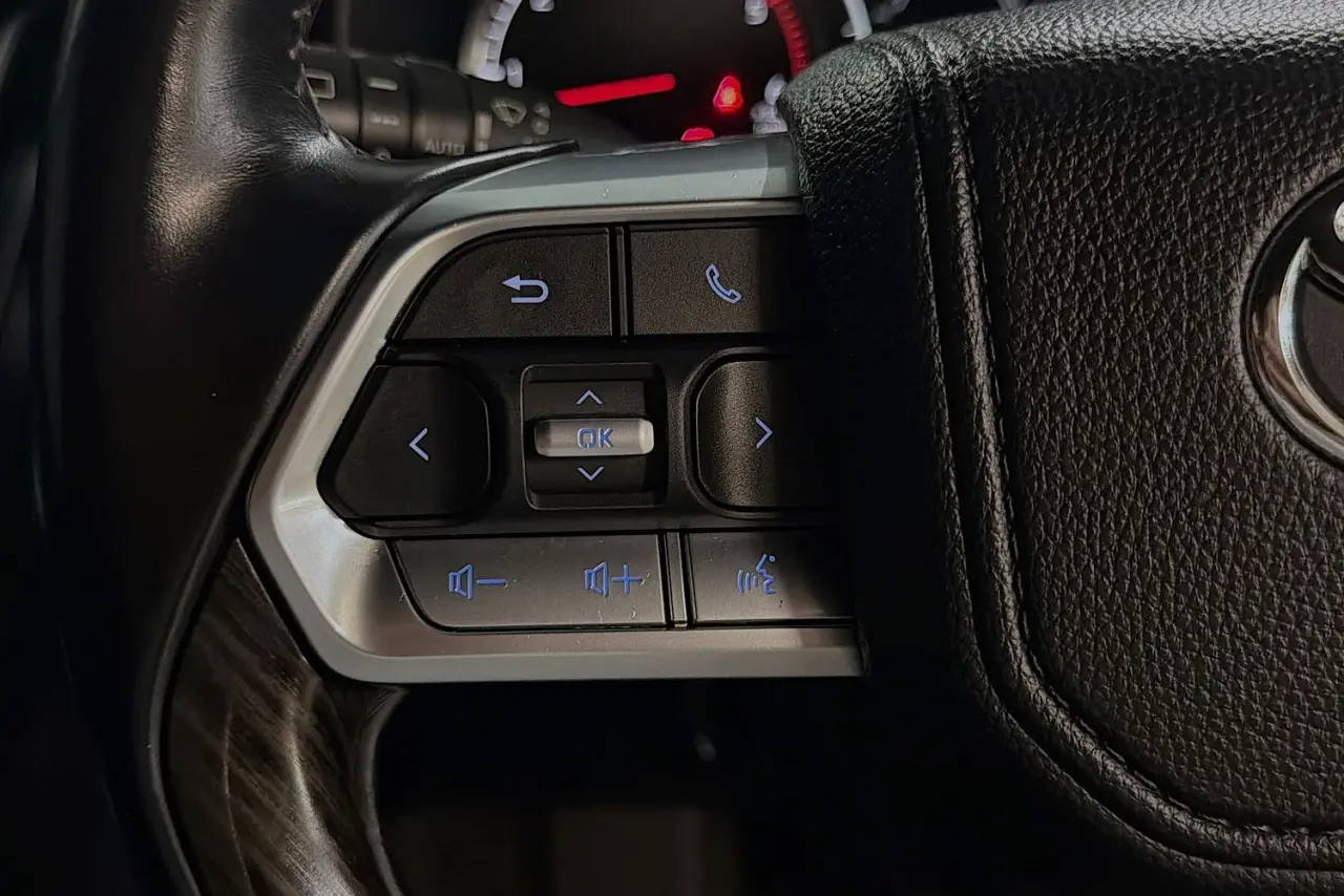 2023 Toyota Landcruiser Gallery Image 19