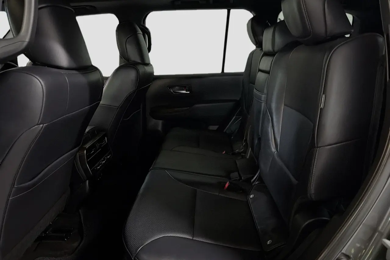 2023 Toyota Landcruiser Gallery Image 26