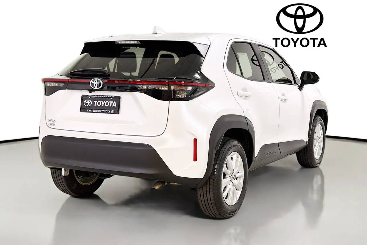 2023 Toyota Yaris Cross Gallery Image 10