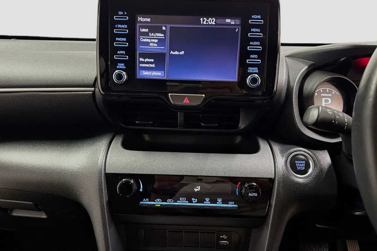 2023 Toyota Yaris Cross Gallery Image 15