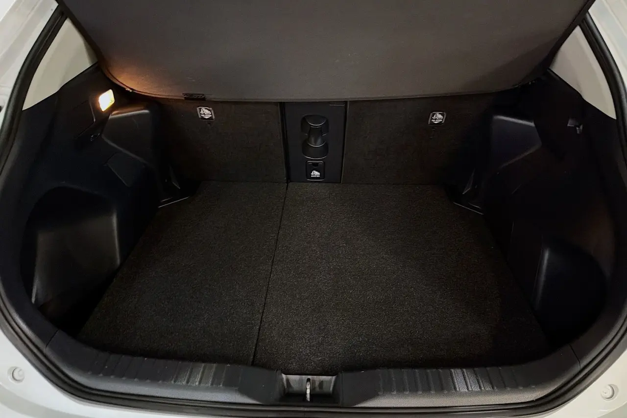 2023 Toyota Yaris Cross Gallery Image 26