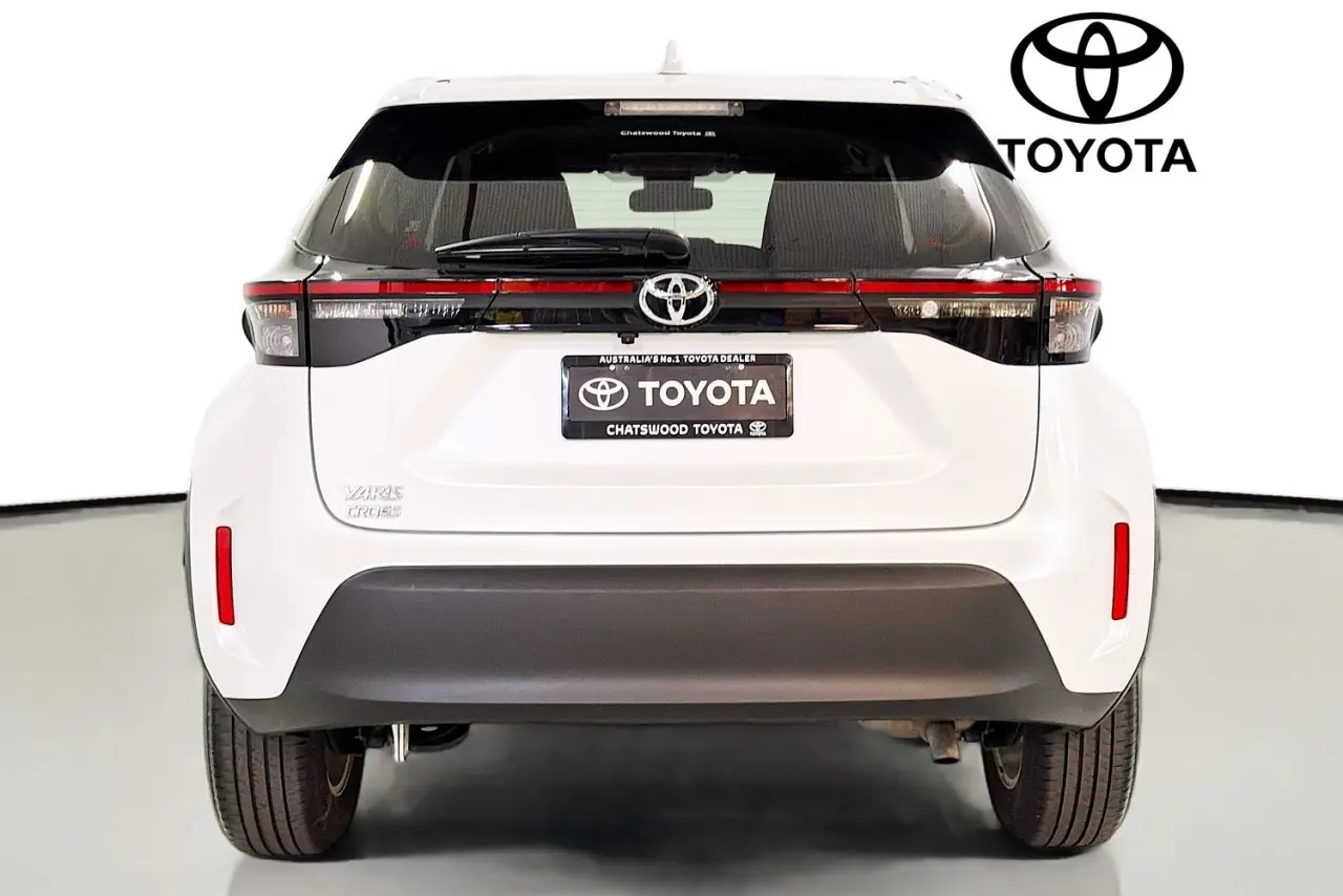 2023 Toyota Yaris Cross Gallery Image 7