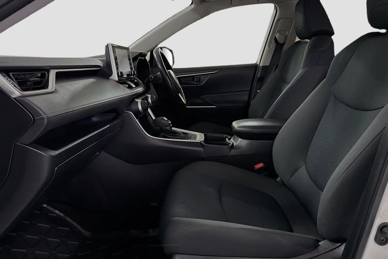 2021 Toyota RAV4 Gallery Image 25