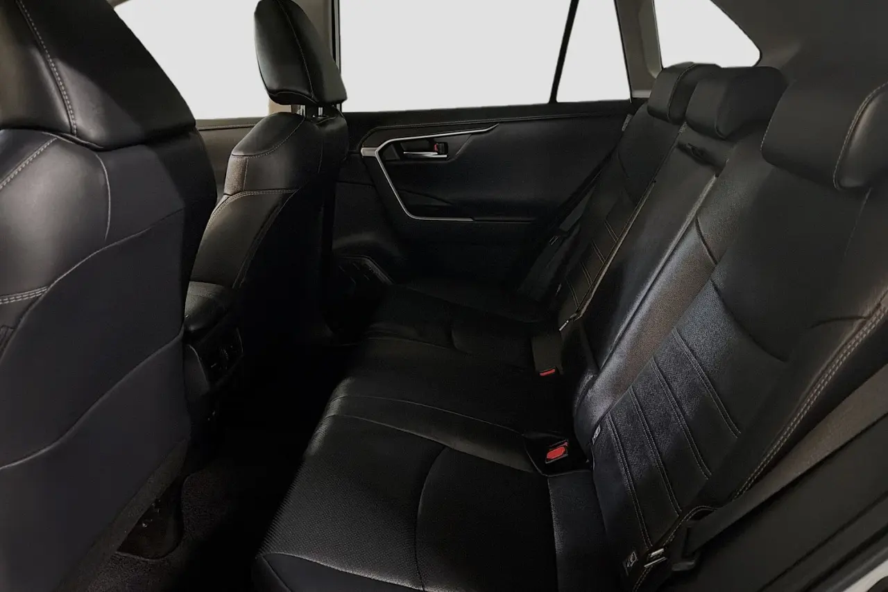 2024 Toyota RAV4 Gallery Image 26