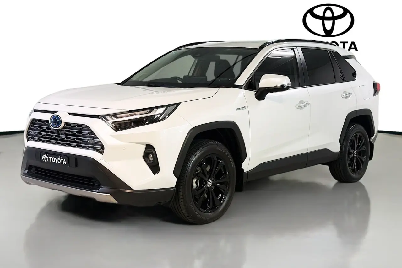 2024 Toyota RAV4 Gallery Image 4