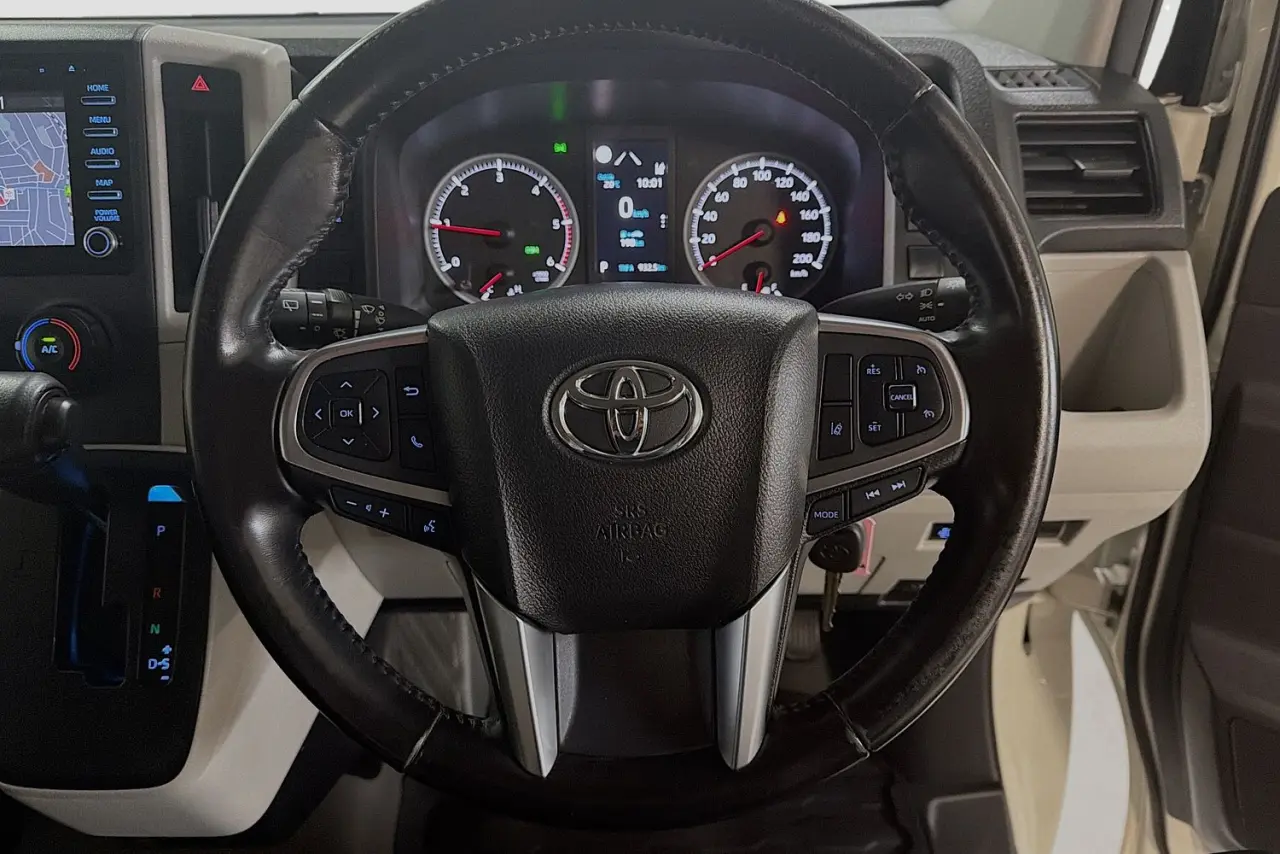 2019 Toyota Hiace Gallery Image 20