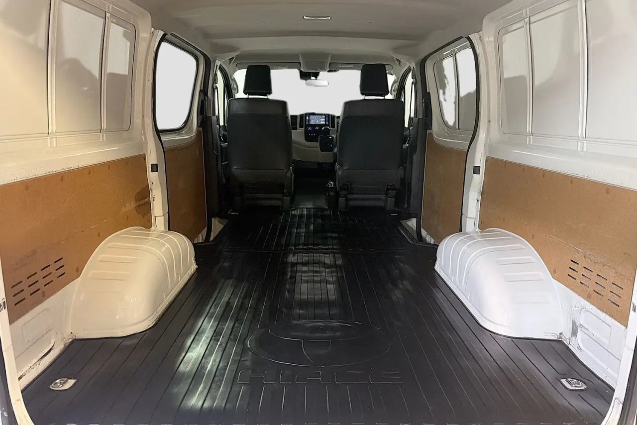 2019 Toyota Hiace Gallery Image 26