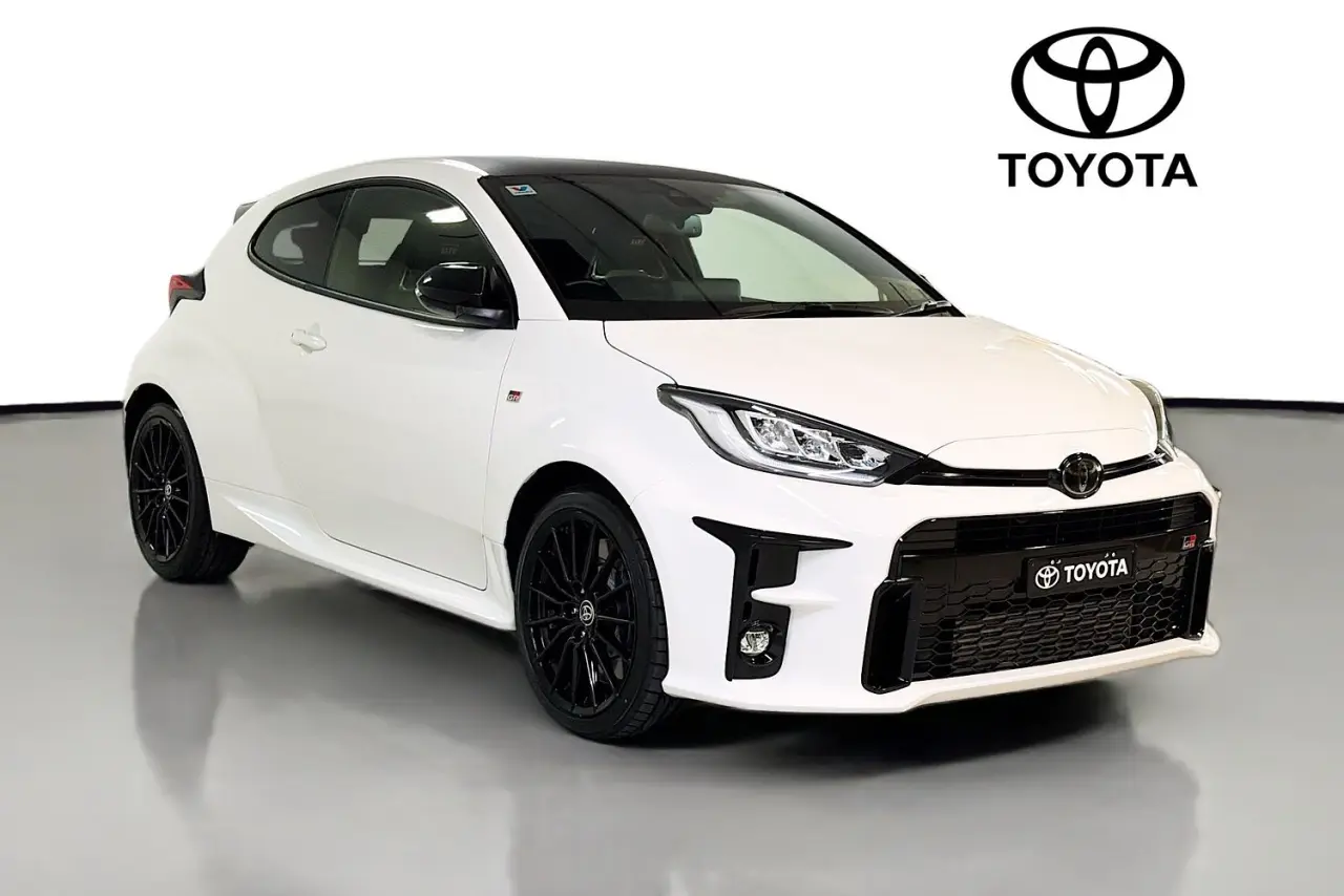 2021 Toyota Yaris Gallery Image 1