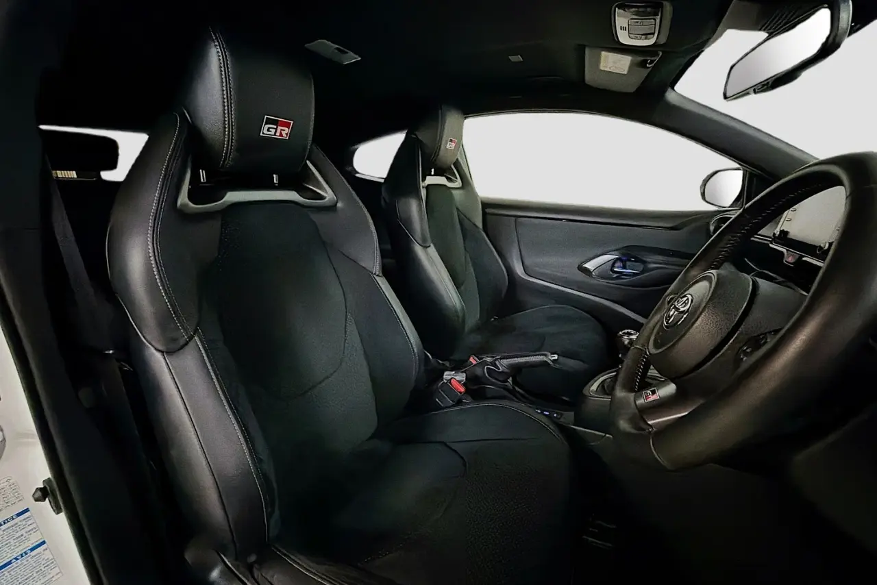 2021 Toyota Yaris Gallery Image 13