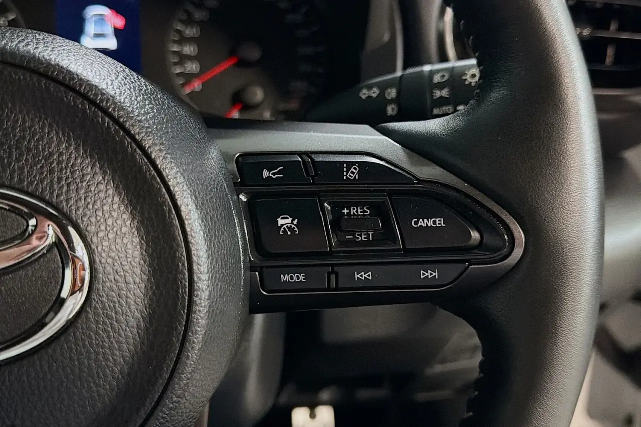 2021 Toyota Yaris Gallery Image 20