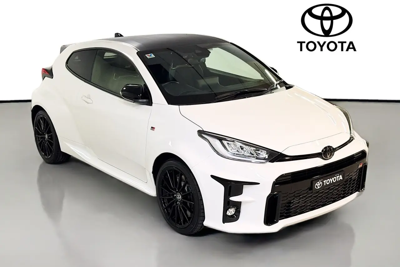 2021 Toyota Yaris Gallery Image 31