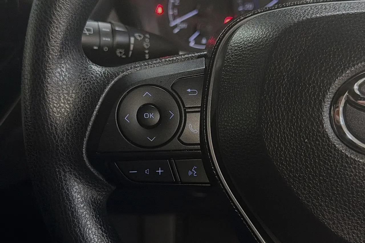 2021 Toyota Corolla Gallery Image 17