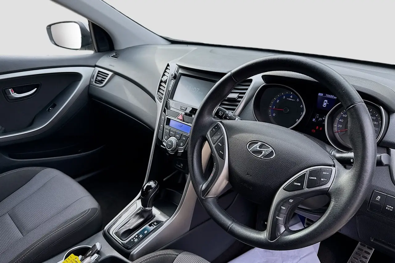 2016 Hyundai i30 Gallery Image 21