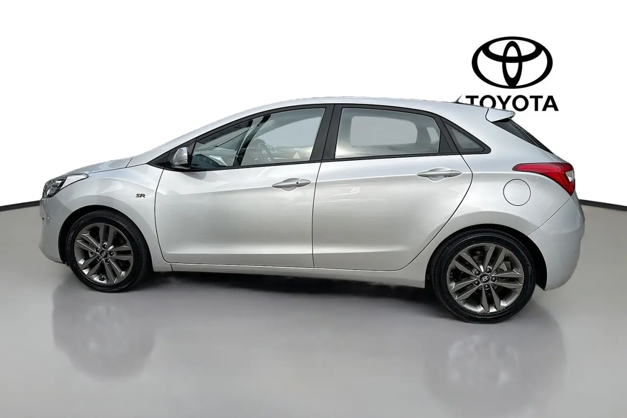 2016 Hyundai i30 Gallery Image 5