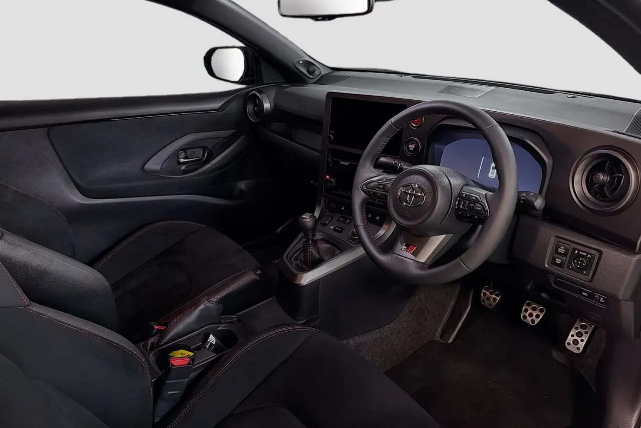 2025 Toyota Yaris Gallery Image 23