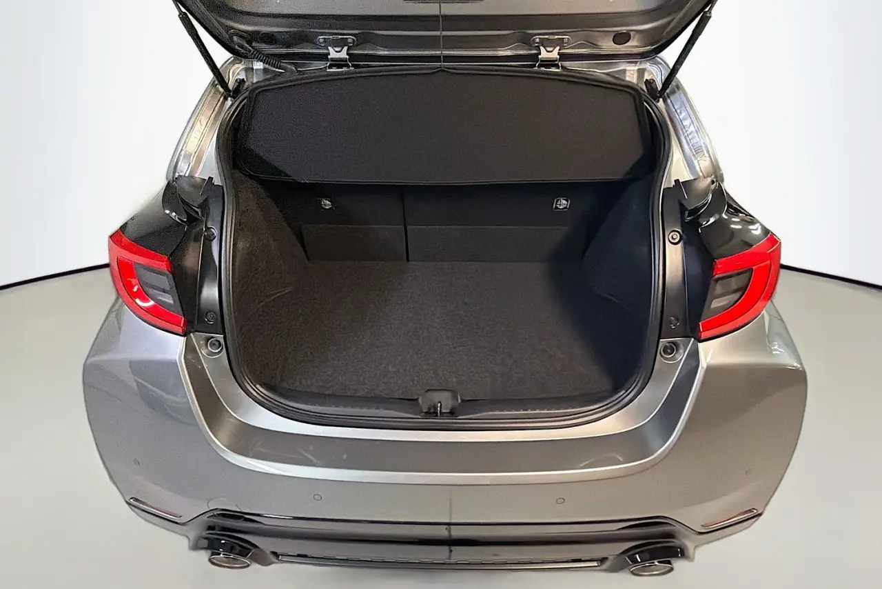 2025 Toyota Yaris Gallery Image 27